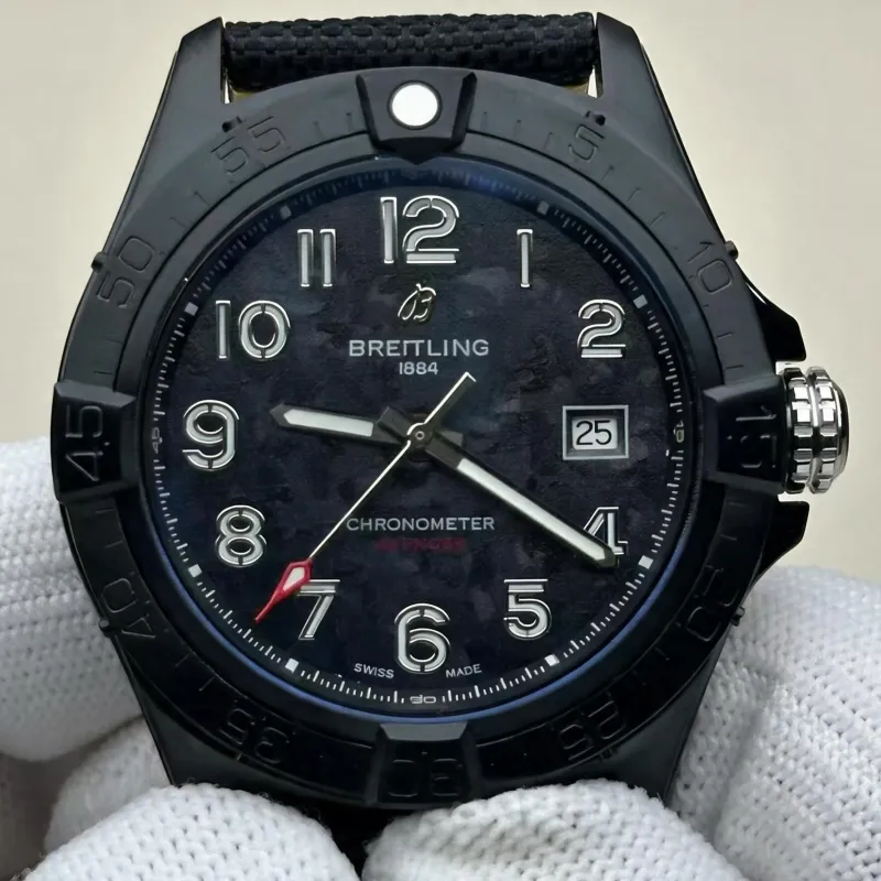 Breitling Avenger S17328101B1X1 Replica - Schwarzes Zifferblatt Geriffelte Luenette