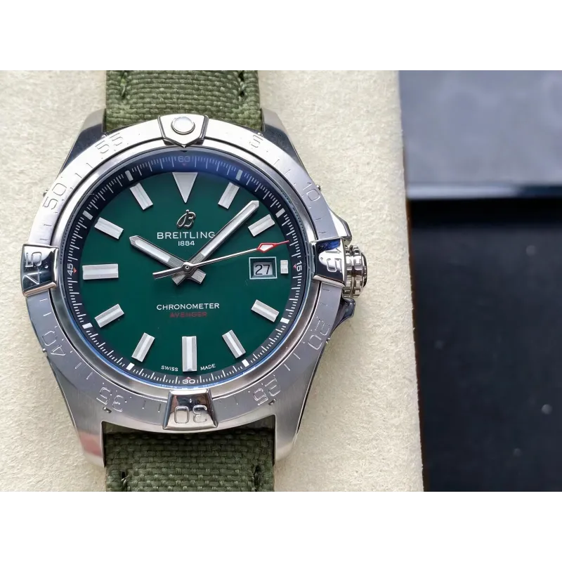 Breitling Avenger A17328101L1X1 Replica - Gruenes Zifferblatt Geriffelte Luenette