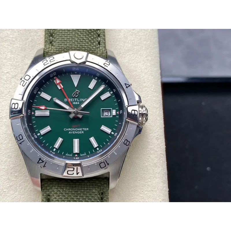Breitling Avenger A32320101B1X1 Replica - Gruenes Zifferblatt Geriffelte Luenette