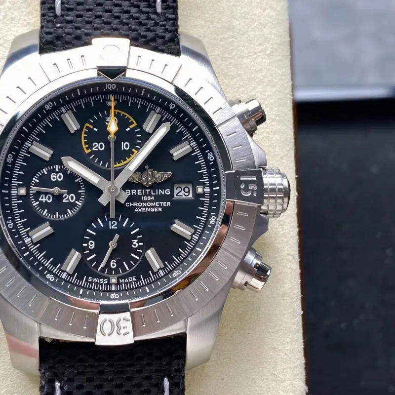 Breitling Avenger A13317101B1X1 Replica - Schwarzes Zifferblatt Edelstahl