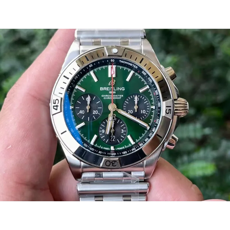 Breitling Chronomat AB0134101L2A1 Replica - Gruenes Zifferblatt Geriffelte Luenette