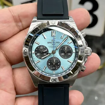 Breitling Chronomat PB0134101C1S1 Replica - Eisblaues Zifferblatt Geriffelte Luenette
