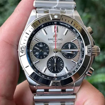 Breitling Chronomat AB0134101K1A1 Replica - Silbernes Zifferblatt Geriffelte Luenette