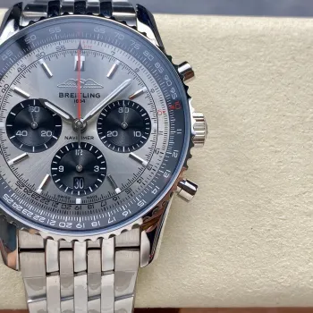Breitling Navitimer AB0138241G1A1 Replica - Silbernes Zifferblatt Geriffelte Luenette