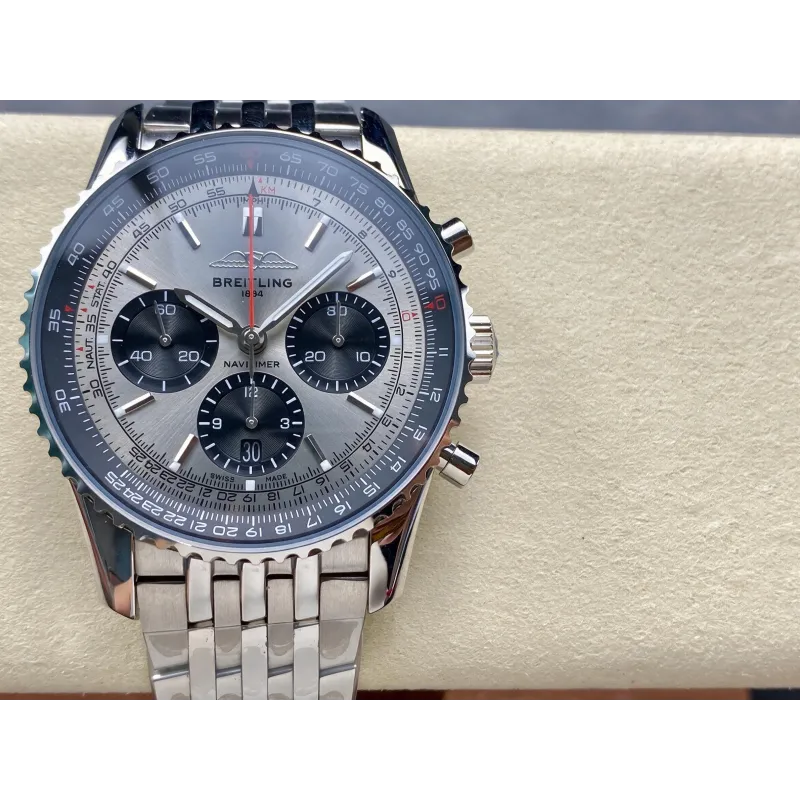 Breitling Navitimer AB0138241G1A1 Replica - Silbernes Zifferblatt Geriffelte Luenette