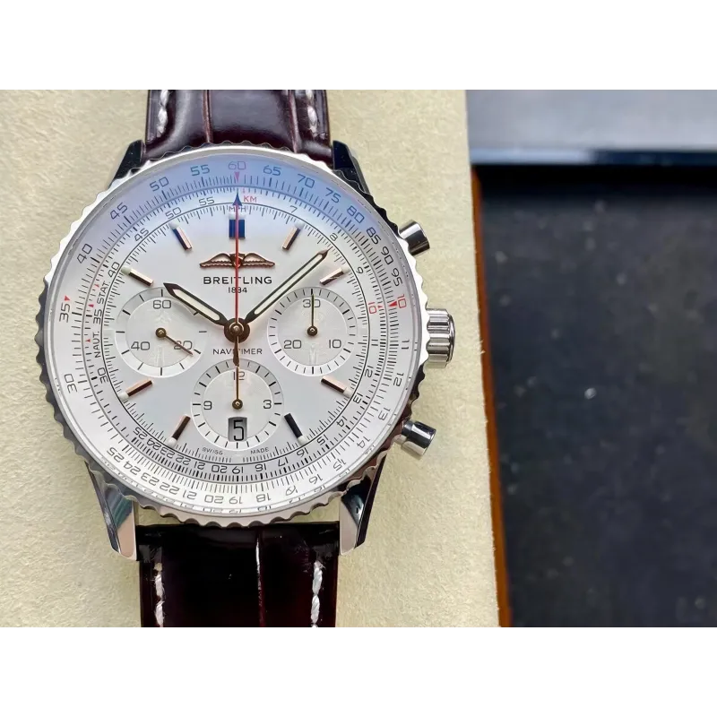 Breitling Navitimer AB0139211G1P1 Replica - Silbernes Zifferblatt Geriffelte Luenette