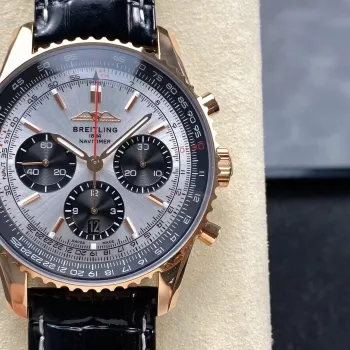 Breitling Navitimer RB0137241G1P1 Replica - Silbernes Zifferblatt Geriffelte Luenette