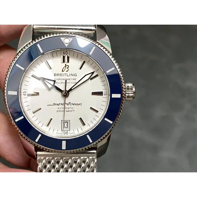Breitling Superocean Heritage II 42 AB201016/G827-154A Replica - Silbernes Zifferblatt