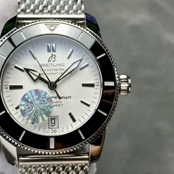 Breitling Superocean Heritage II B20 Automatic 42 AB201012/G827-154A Replica - Silbernes Zifferblatt