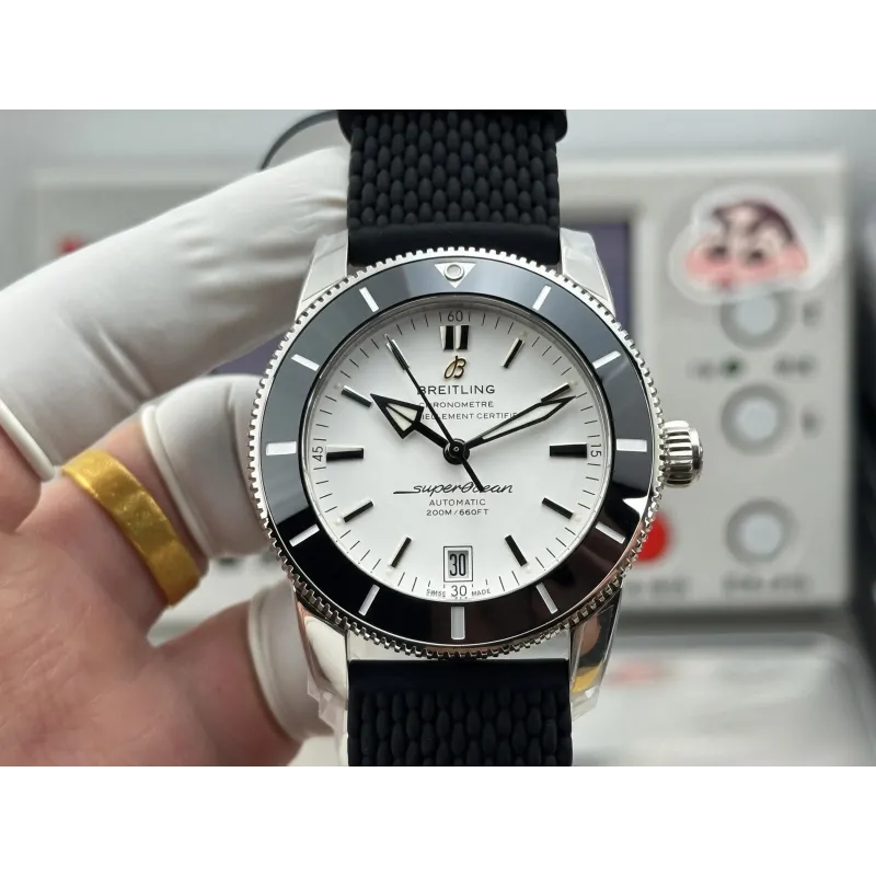 Breitling Superocean Heritage AB201012 Replica - Silbernes Zifferblatt Milanaise-Armband