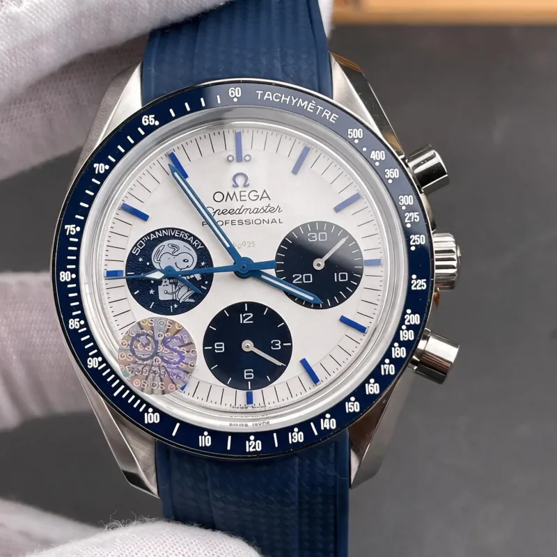 Omega Speedmaster Silver Award Snoopy 310.32.42.50.02.001 Replica - Silbernes Zifferblatt