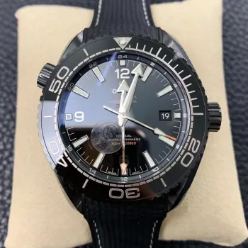 Omega Seamaster Planet Ocean 600M GMT Deep Black 215.92.46.22.01.001 Replica - Schwarzes Zifferblatt