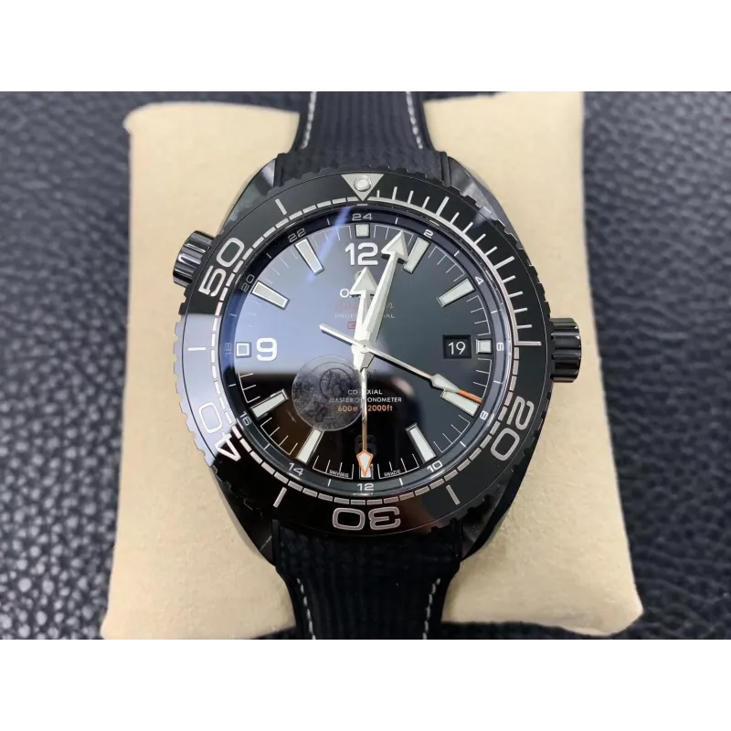 Omega Seamaster Planet Ocean 600M GMT Deep Black 215.92.46.22.01.001 Replica - Schwarzes Zifferblatt