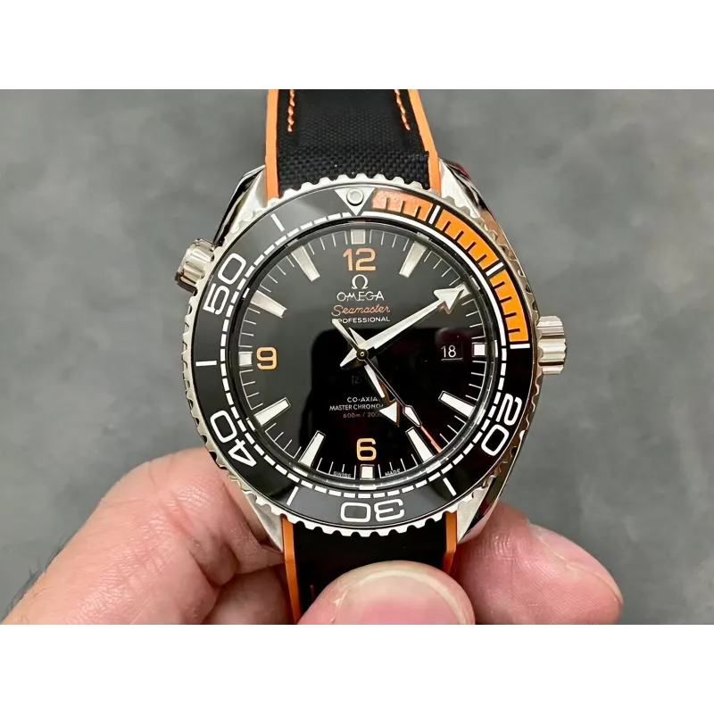 Omega Speedmaster Planet Ocean 600M 215.32.44.21.01.001 Replica - Schwarzes Zifferblatt