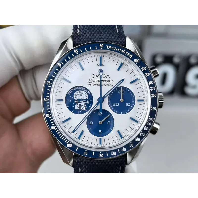 Omega Speedmaster 50th Anniversary Snoopy 310.32.42.50.02.001 Replica - Weisses Zifferblatt