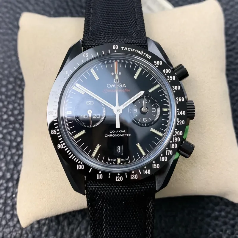 Omega Speedmaster Moonwatch Dark Side of the Moon Pitch Black 311.92.44.51.01.003 Replica - Schwarzes Zifferblatt