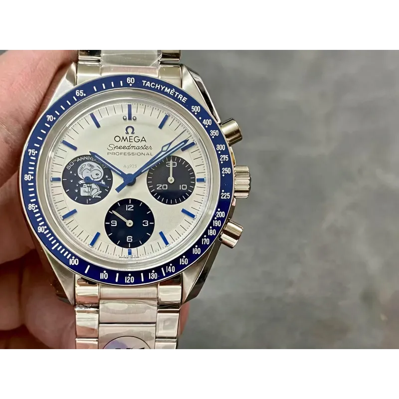 Omega Speedmaster Moonwatch Snoopy 310.32.42.50.02.001 Replica - Silbernes Zifferblatt Edelstahl