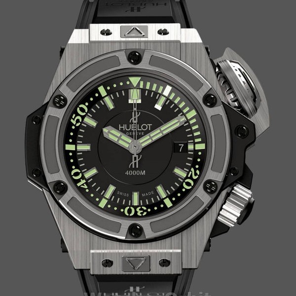 Replica Hublot King Power 731.NX.1190.RX 48mm Edle Materialien