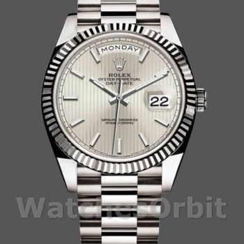 Replica Rolex Day-Date 228239 Silver Stripe Motif Dial Fluted Bezel 40mm Herren Replica Uhr