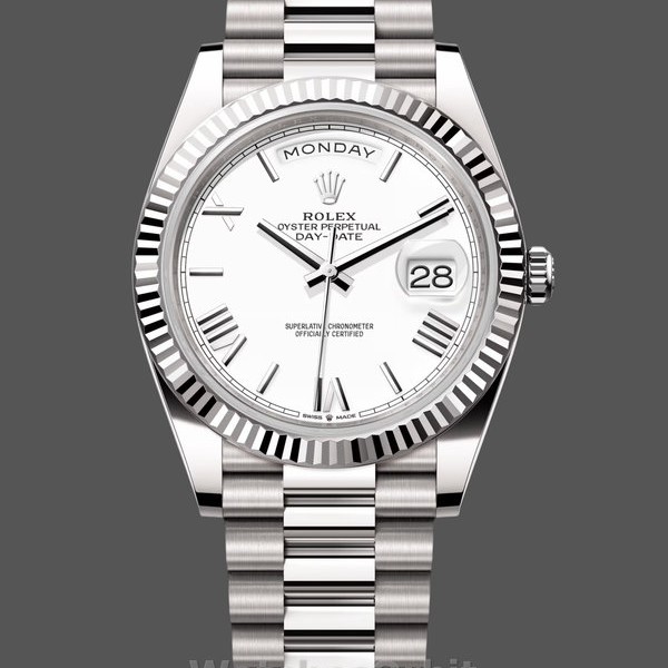 Replica Rolex Day-Date 228239 Weißes römisches Zifferblatt Geriffelte Lünette 40mm Herren Replica Uhr Exklusive Herren Replica Uhr online kaufen
