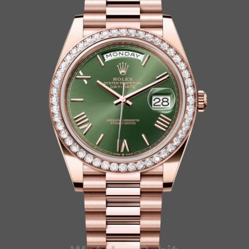 Replica Rolex Day-Date 228345RBR 0011 Olive Green Roman Dial Diamond Bezel 40mm Herren Replica Uhr