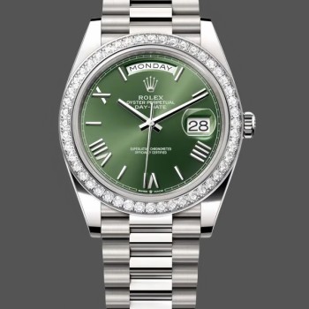 Replica Rolex Day-Date 228349RBR Green Roman Dial Diamond Bezel 40mm Herren Replica Uhr