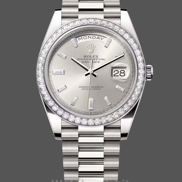Replica Rolex Day-Date 228349RBR Silver Dial Diamond Bezel 40mm Herren Replica Uhr Elegantes Design