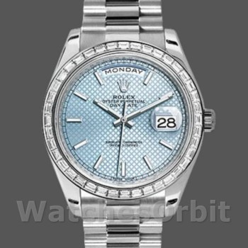 Replica Rolex Day-Date 228396TBR Ice Blue Diagonal Motif Dial Diamond Bezel 40mm Herren Replica Uhr