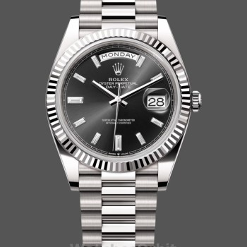 Replica Rolex Day-Date 40mm 228239 0005 Black Diamond Dial Fluted Bezel Herren Replica Uhr