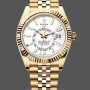 Replica Rolex Sky Dweller 42 Gelbgold GMT Weißes Zifferblatt Jubiläumsstil M336938 0006 Herrenuhr