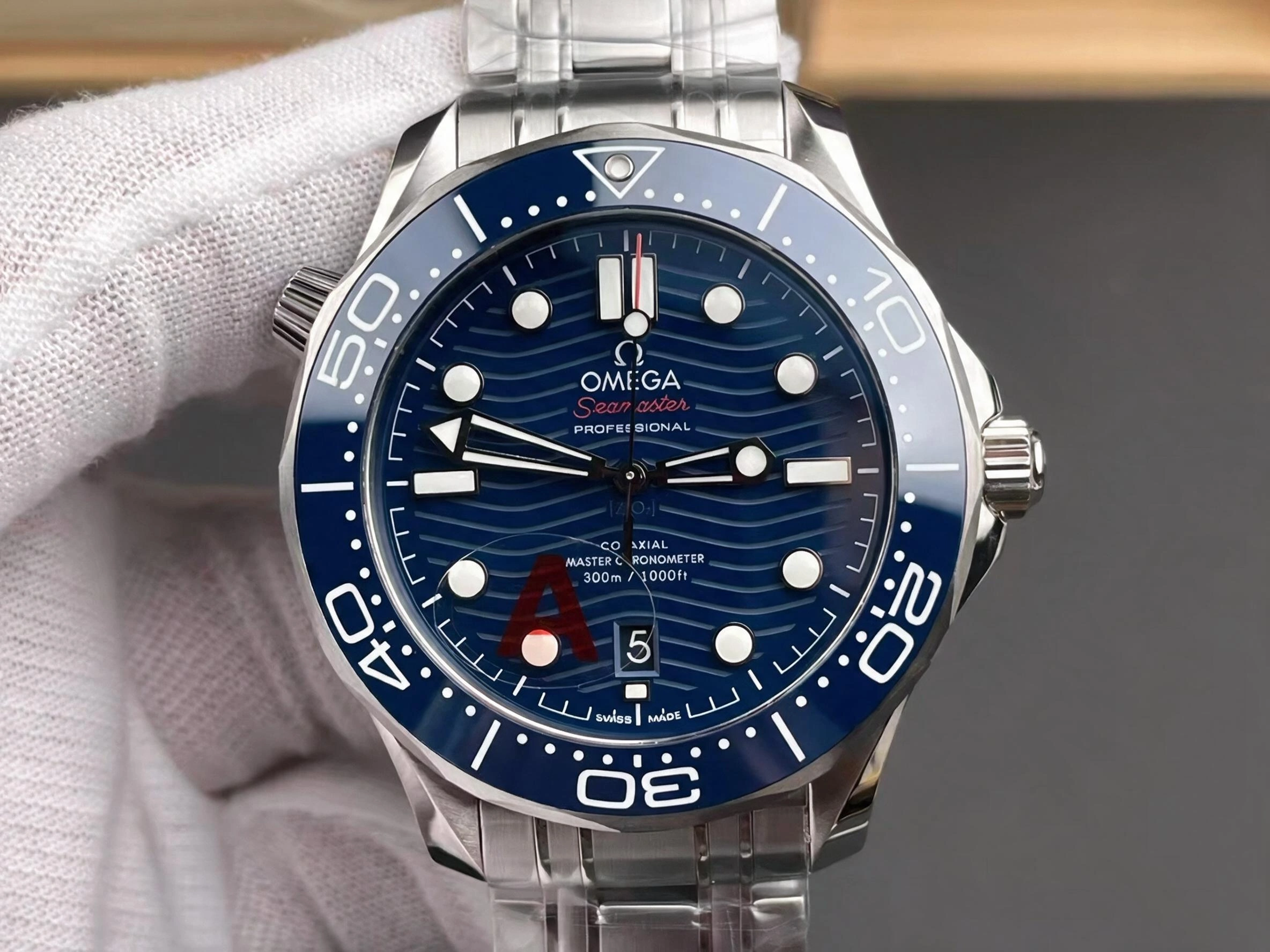 Omega Seamaster Diver 300M blaue Keramik 210.30.42.20.03.001 Replica
